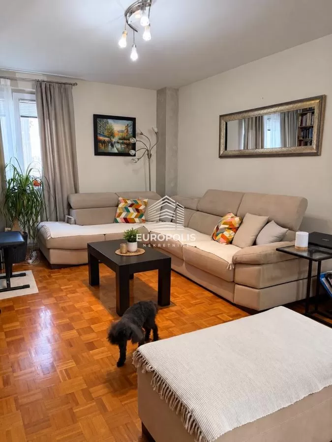 Trosoban stan, Blok 62, Novi Beograd - 71 m², prodaja (slika 1)