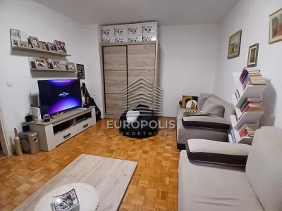 Jednosoban stan, Bežanijska kosa 2, Novi Beograd - 42 m², prodaja (slika 2)