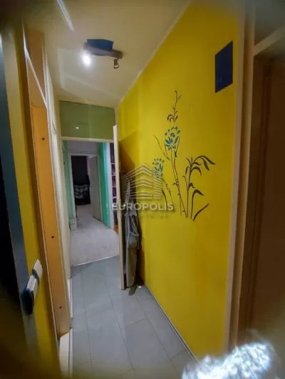 Trosoban stan, Blok 22, Novi Beograd - 75 m², prodaja (slika 5)