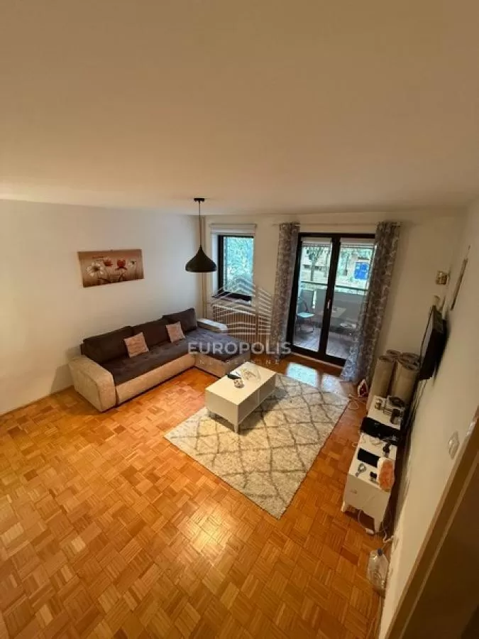 Dvosoban stan, Bežanijska kosa 3, Novi Beograd - 70 m², prodaja (slika 1)