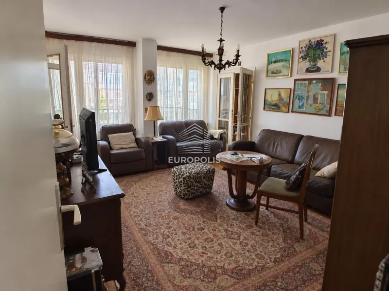Troiposoban stan, Blok 30, Novi Beograd - 100 m², prodaja (slika 1)