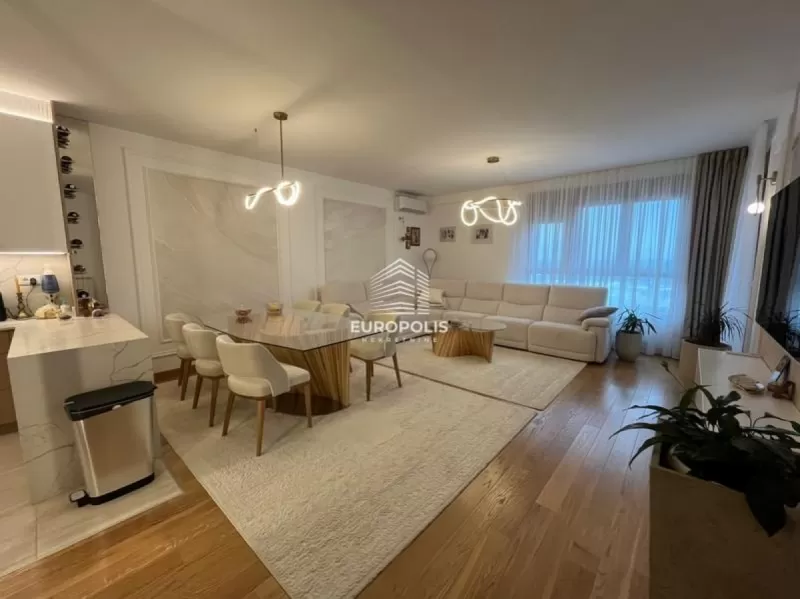 Petosoban stan, Blok 65, Novi Beograd - 140 m², prodaja (slika 1)