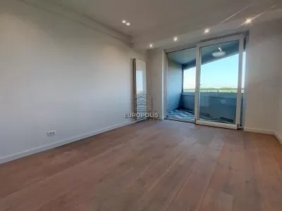 Trosoban stan, Blok 12, Novi Beograd - 90 m², prodaja (slika 4)
